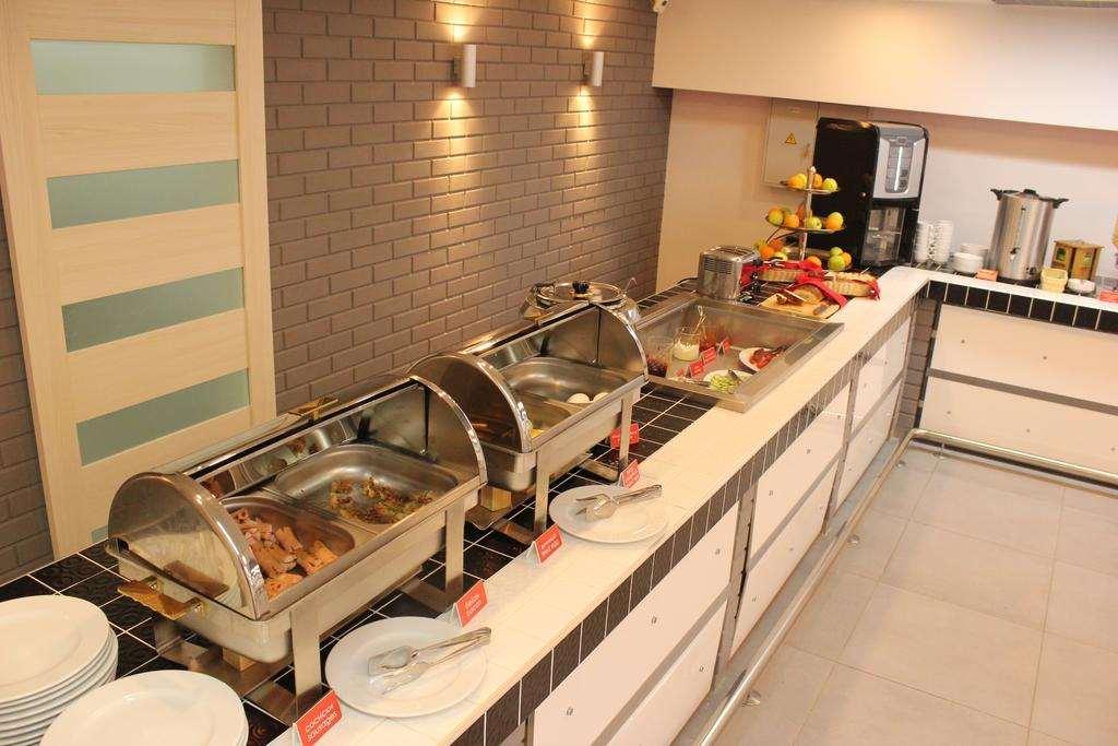 Chisto Hotel Gomel Restaurante foto